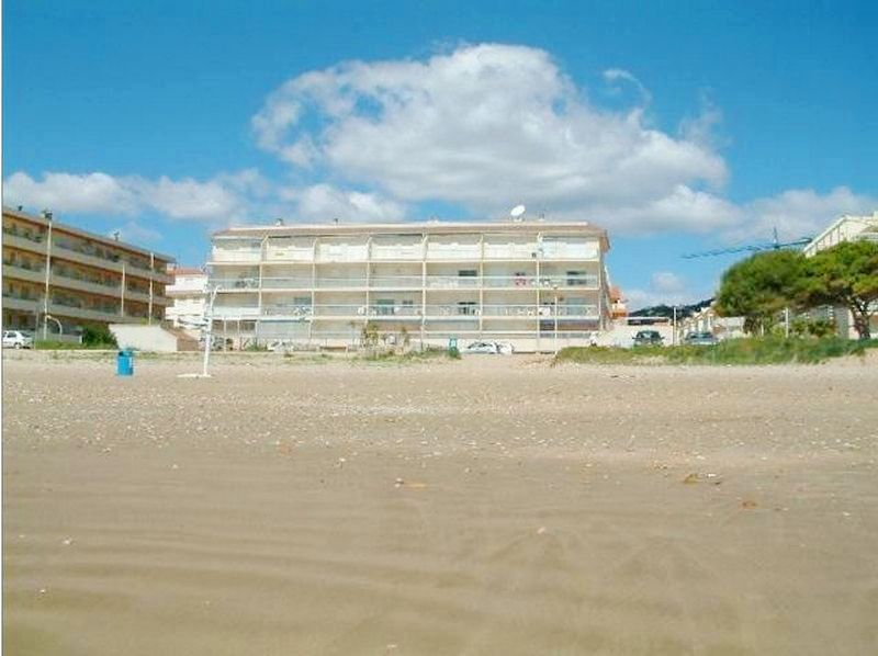 Irta Playa Apartment *